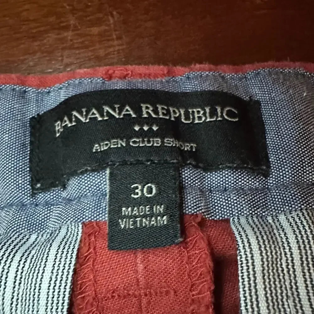 Banana Republic Aiden Club Short  Nantucket Red Summer Chino Reds Mens Size 30